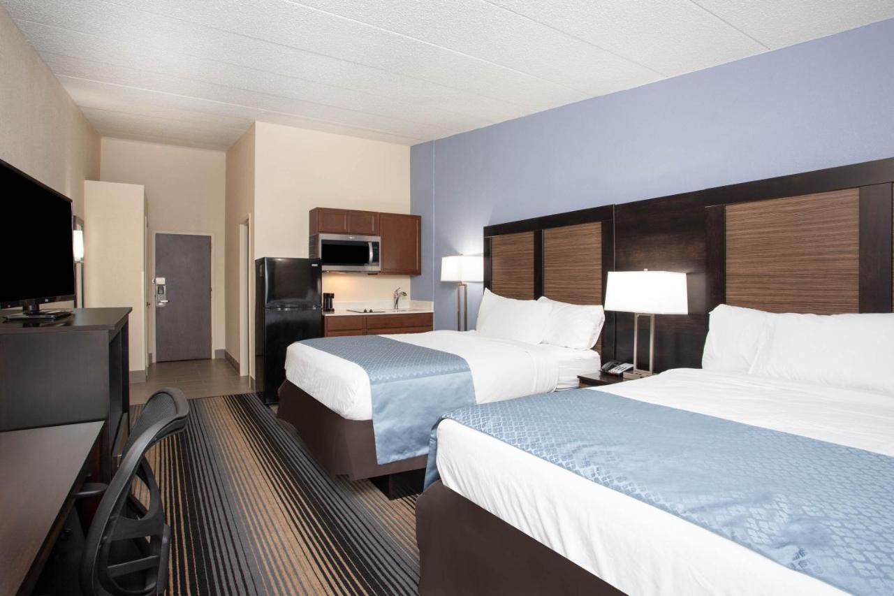 Wingate By Wyndham Hotel 3*