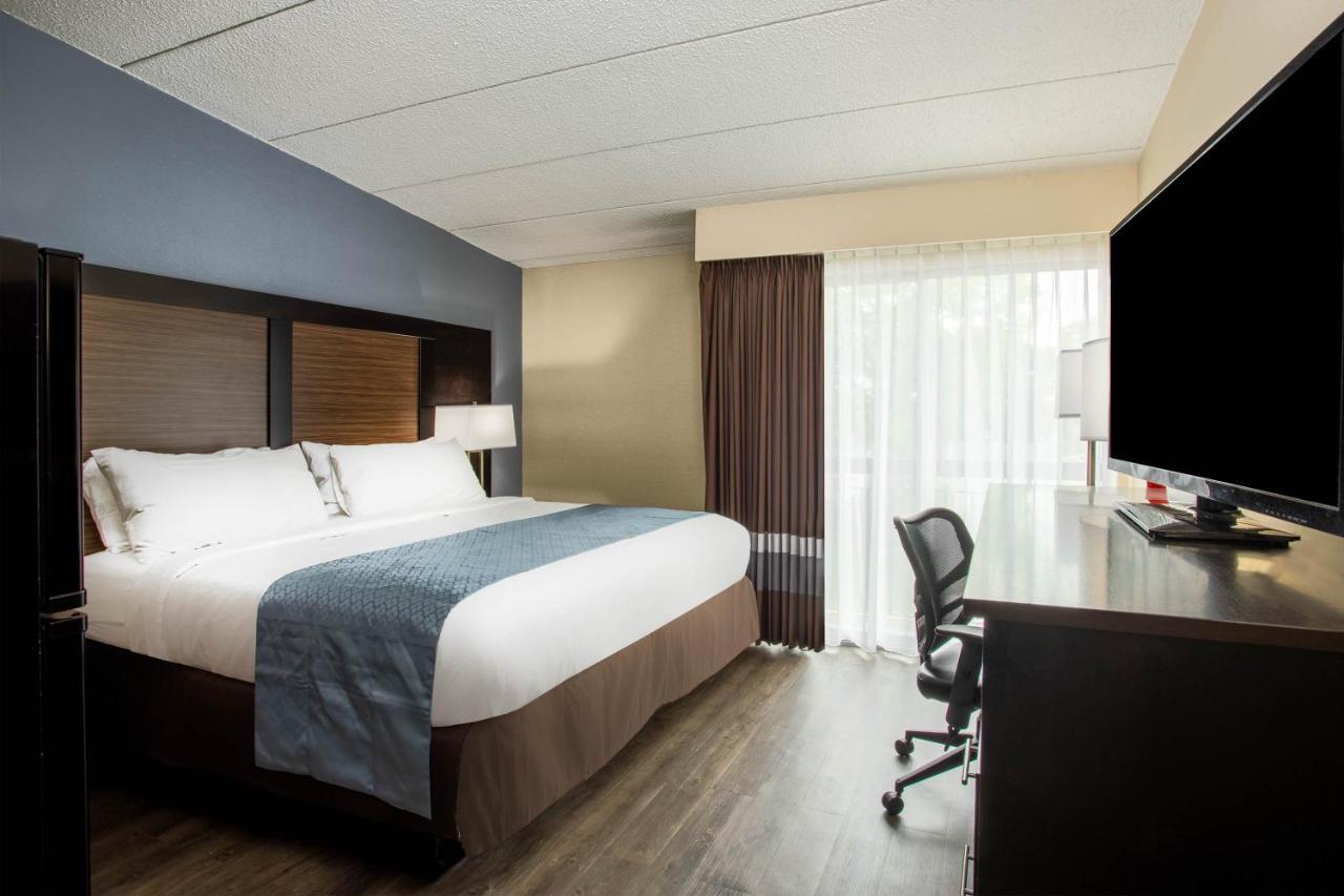 Wingate By Wyndham Bloomington