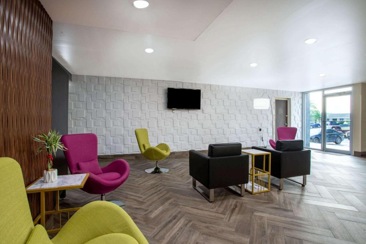 Wingate By Wyndham Bloomington
