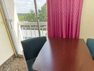 Wingate By Wyndham Bloomington